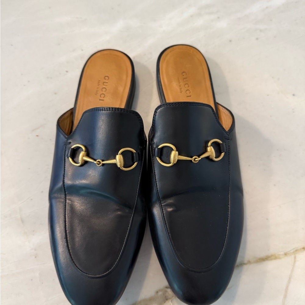 Gucci Black Leather Loafers with Gold Hardware